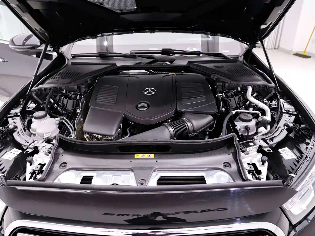 Mercedes-Benz E-Class 2025 — фото 24