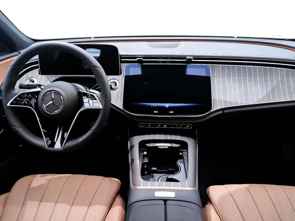 Mercedes-Benz E-Class 2025 — фото 14