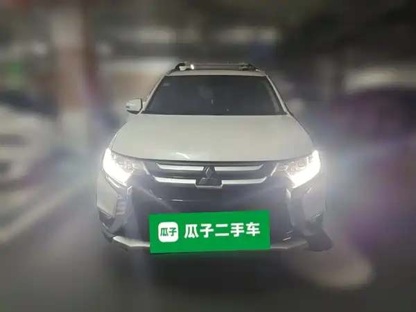 Mitsubishi Outlander 2018