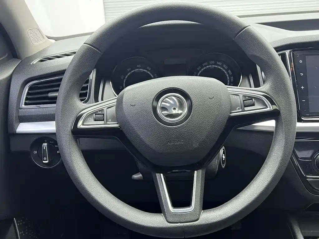Skoda Kamiq 2023 — фото 14