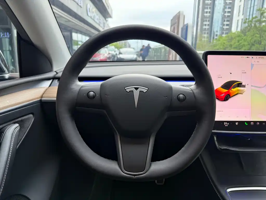 Tesla Model Y 2021 — фото 11