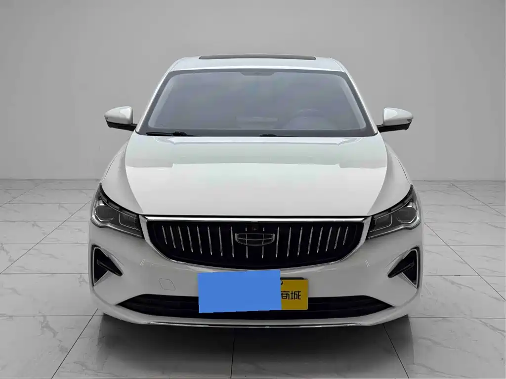 Geely Emgrand 2023