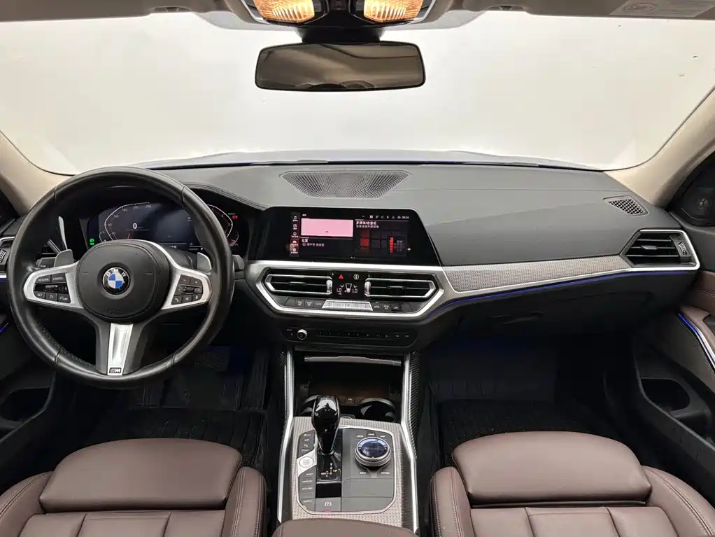 BMW 3 Series 2021 — фото 10