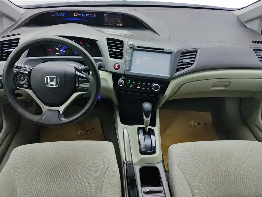 Honda Civic 2013 — фото 12