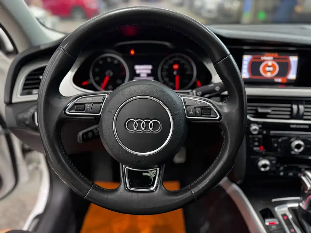 Audi A4L 2015 — фото 16
