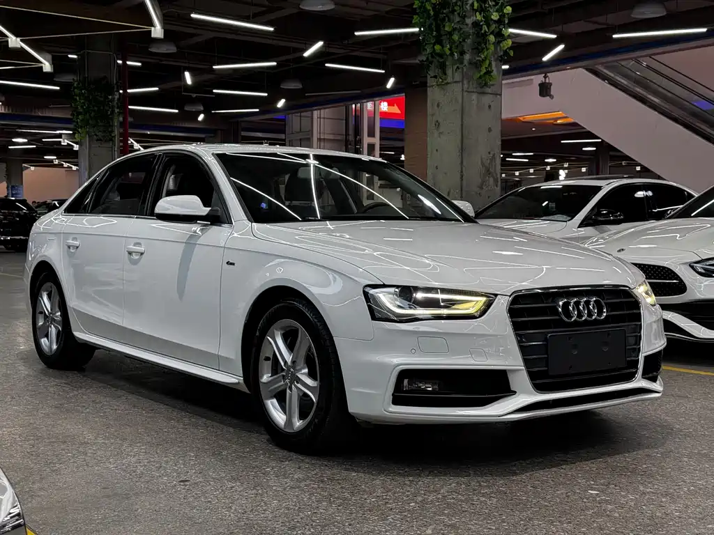 Audi A4L 2015 — фото 3