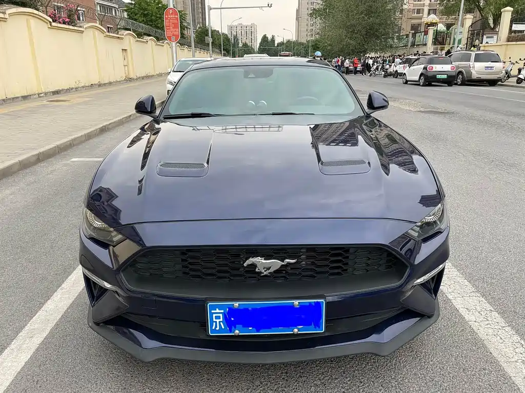 Ford Mustang 2021 — фото 2