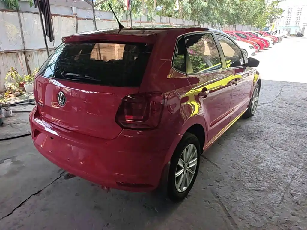 Volkswagen Polo 2015