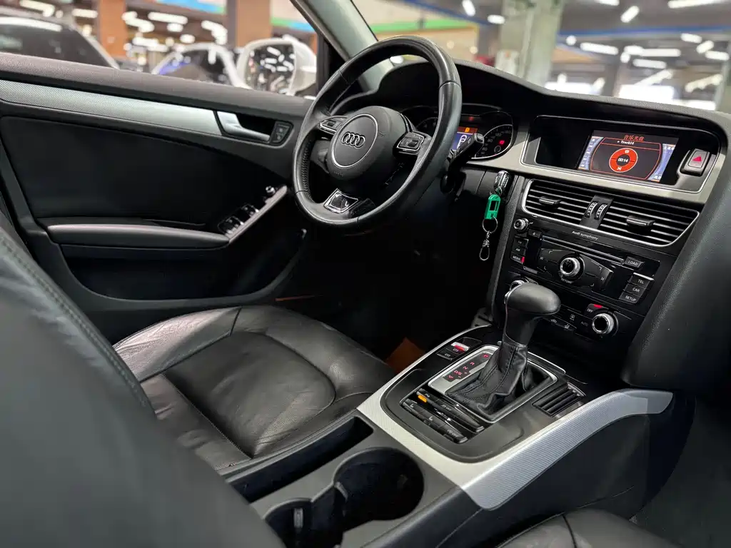 Audi A4L 2015 — фото 13