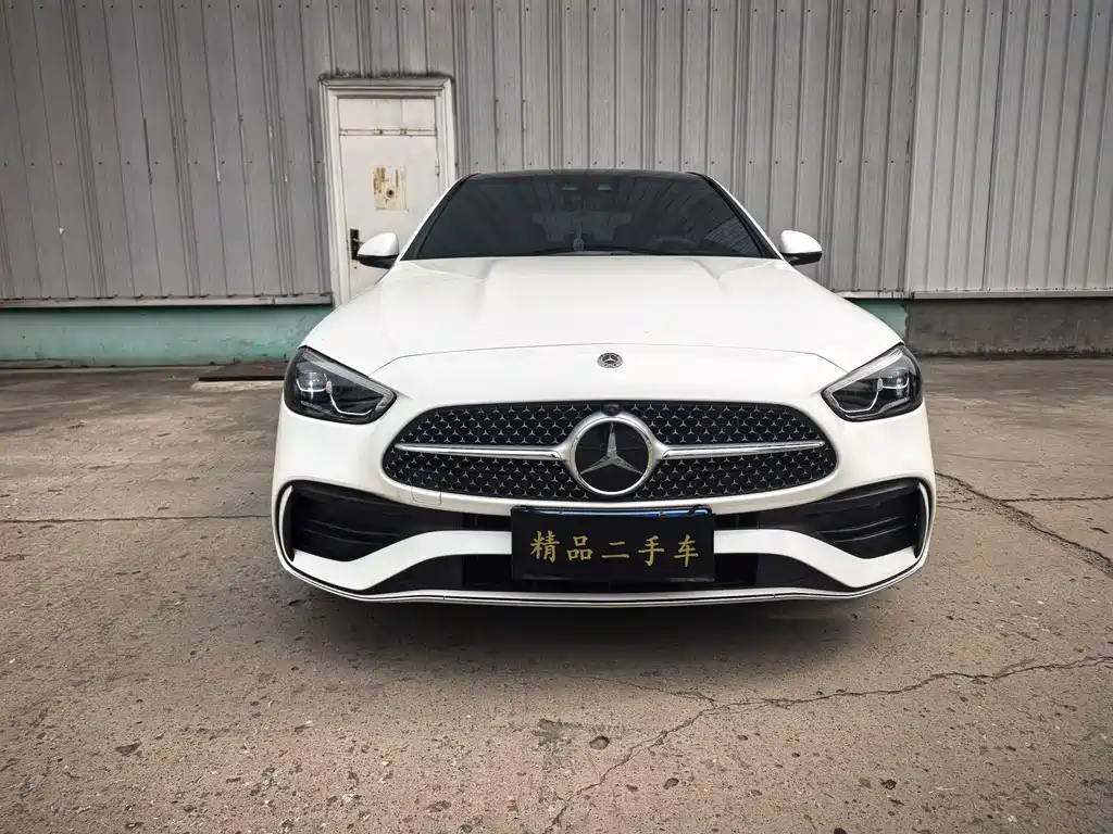 Mercedes-Benz C-Class 2025