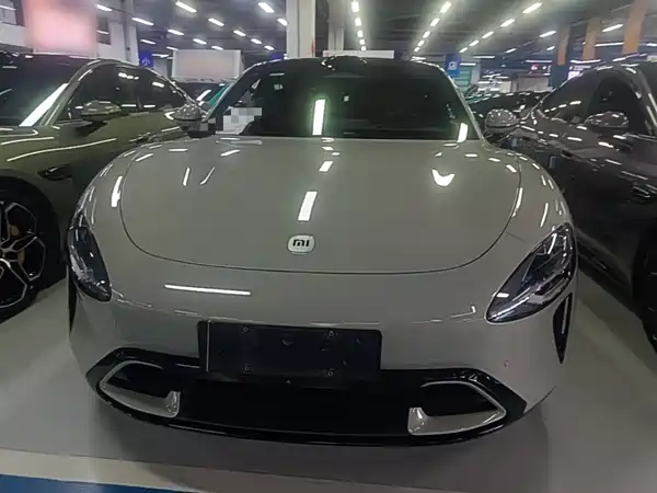 Xiaomi SU7 2024