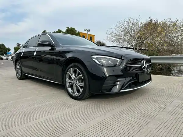 Mercedes-Benz E-Class 2022