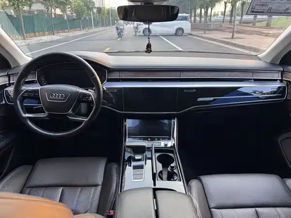 Audi A8 2018