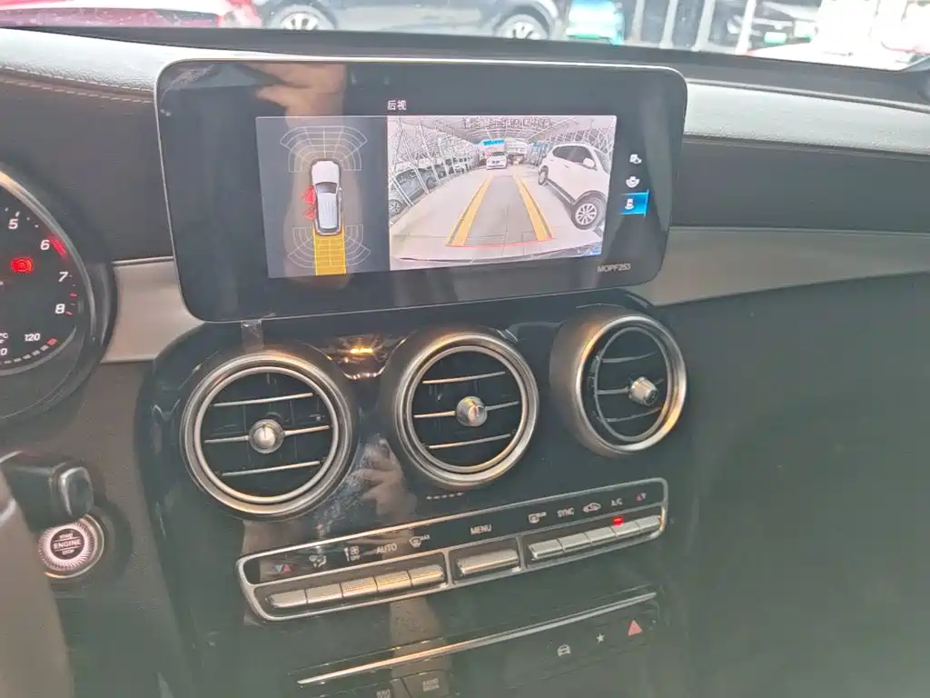 Mercedes-Benz GLC 2020 — фото 13