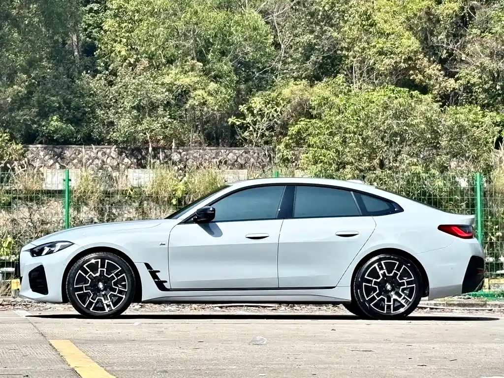 BMW 4 Series 2025 — фото 22