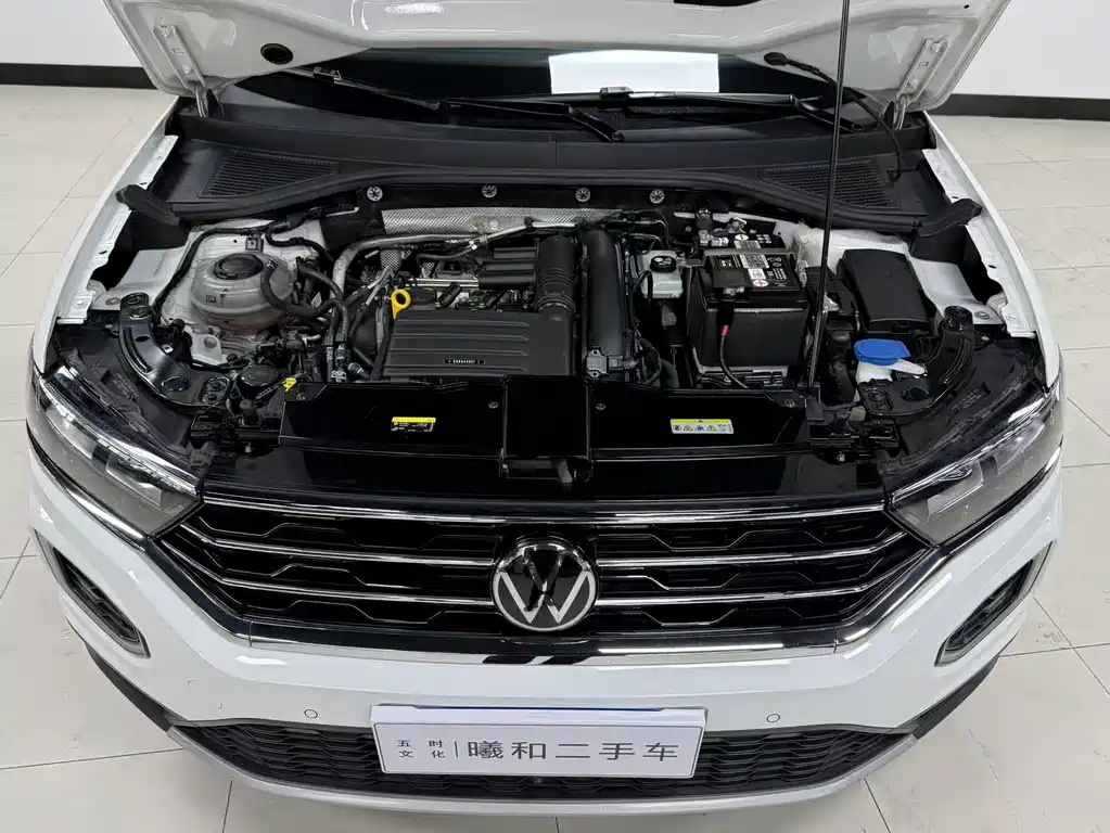 Volkswagen T-Roc 2023 — фото 9