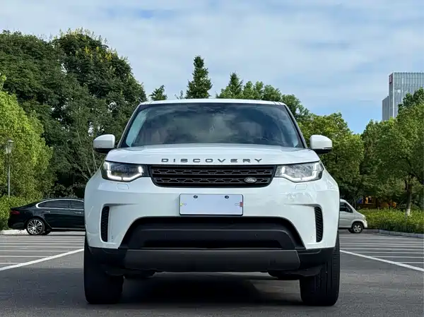 Land Rover Discovery 2019
