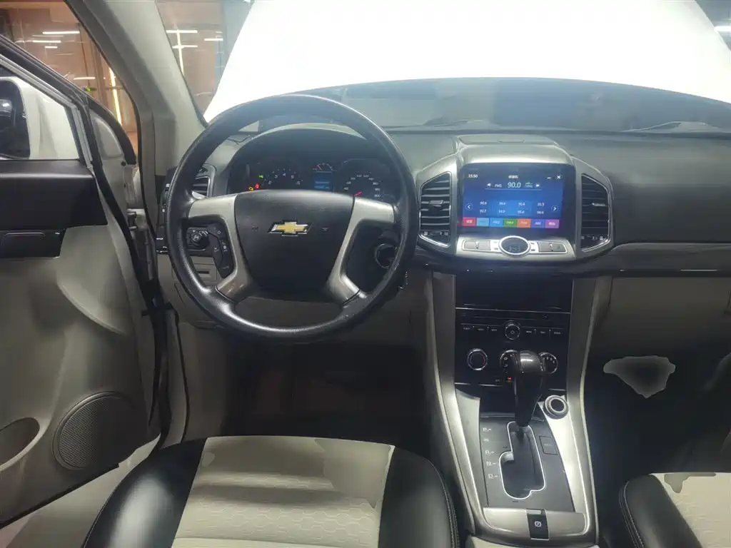 Chevrolet Captiva 2016 — фото 11