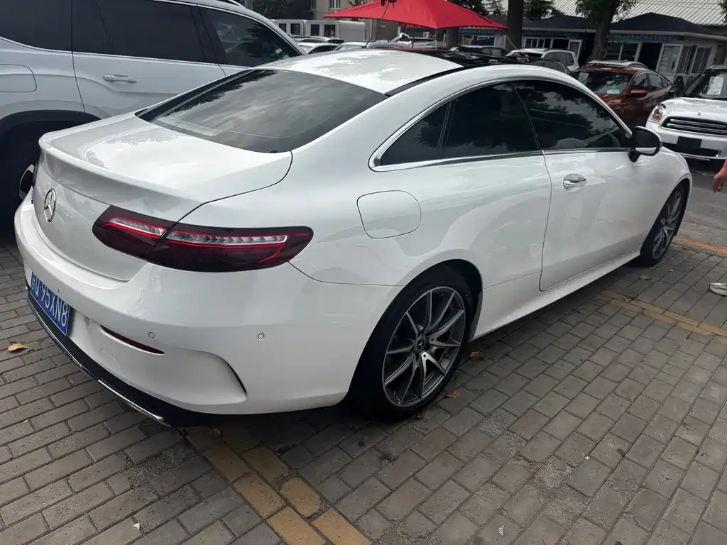 Mercedes-Benz E-Class 2023 — фото 15