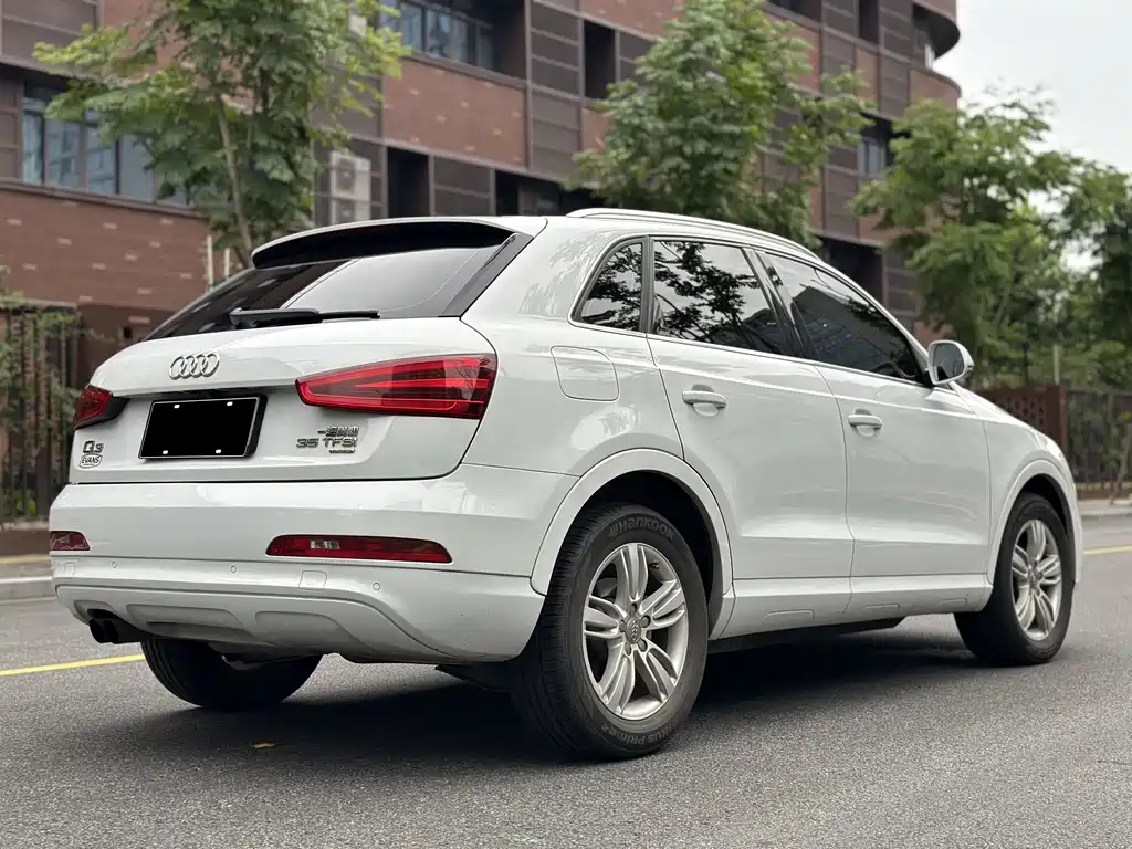 Audi Q3 2015