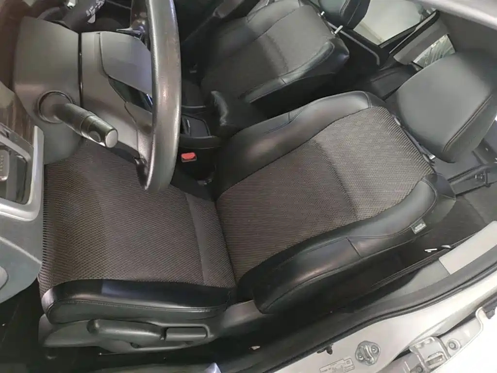 Honda Jade 2017 — фото 15