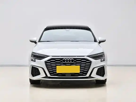 Audi A3 2023 — фото 2