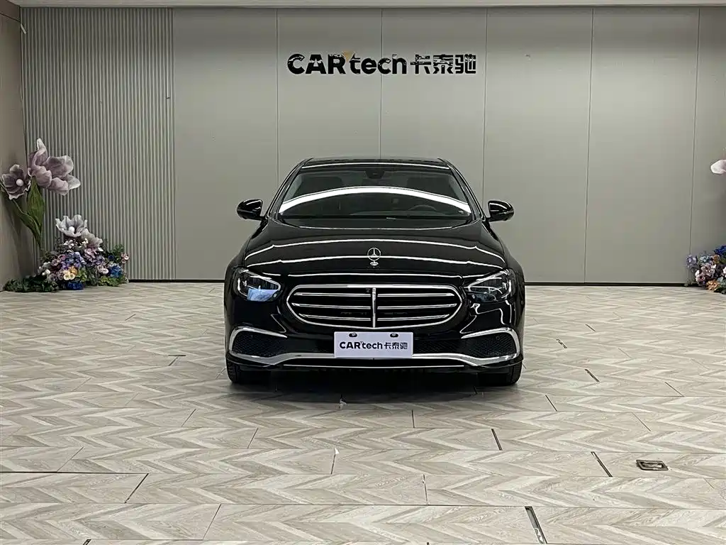 Mercedes-Benz E-Class 2022 — фото 3