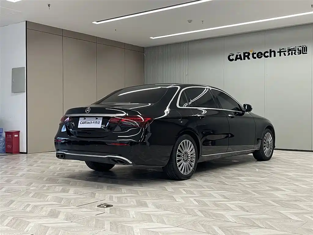 Mercedes-Benz E-Class 2022 — фото 5