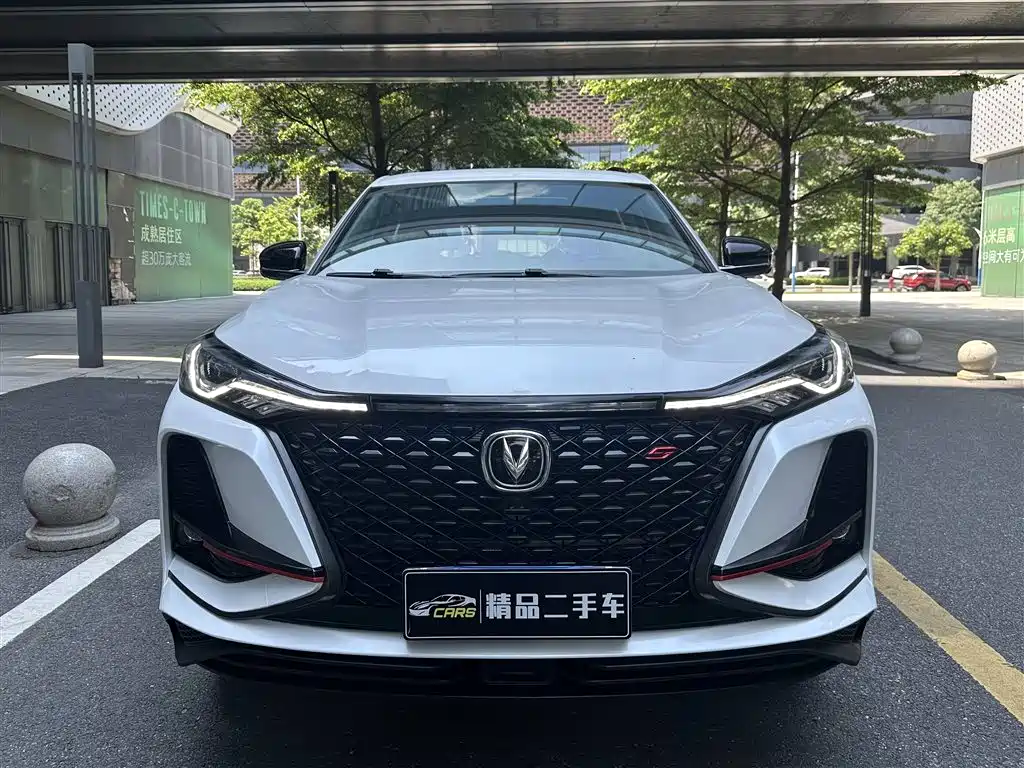 Changan CS75 PLUS 2021 — фото 2