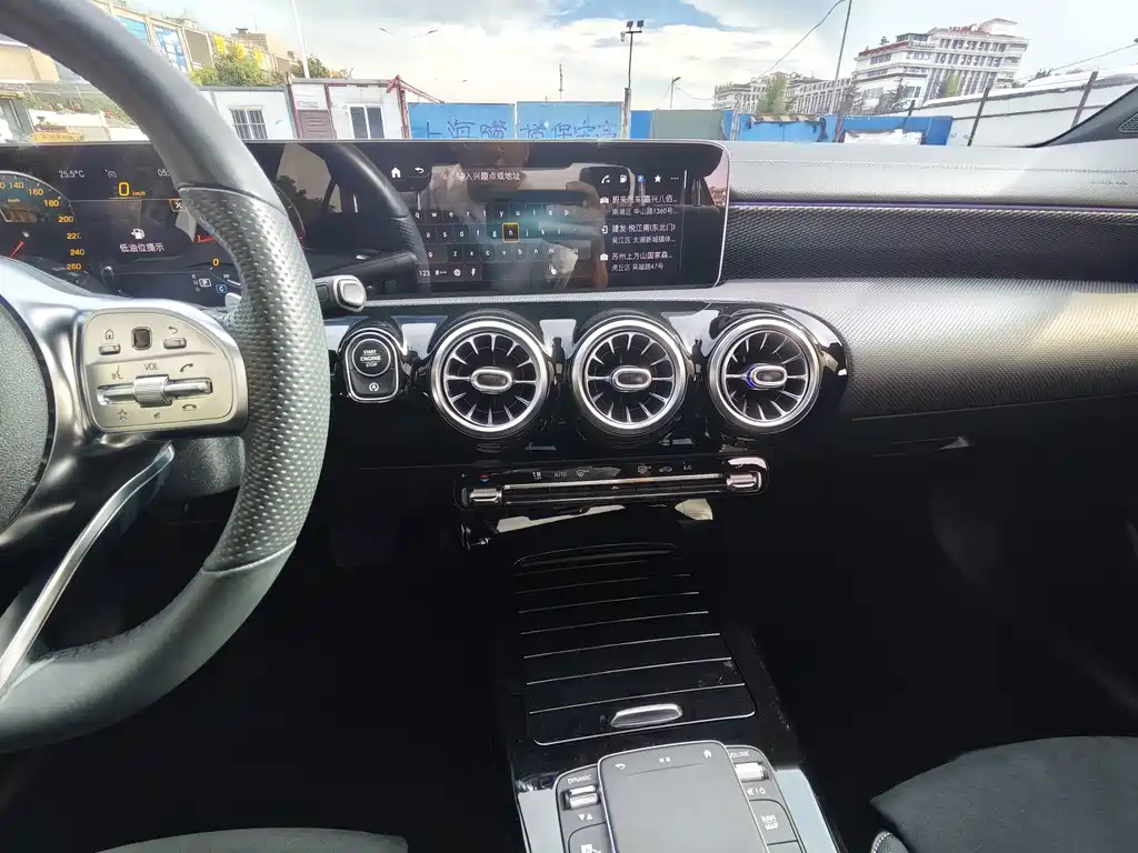 Mercedes-Benz A-Class 2020 — фото 11