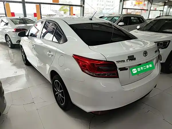 Toyota Yaris L 2017