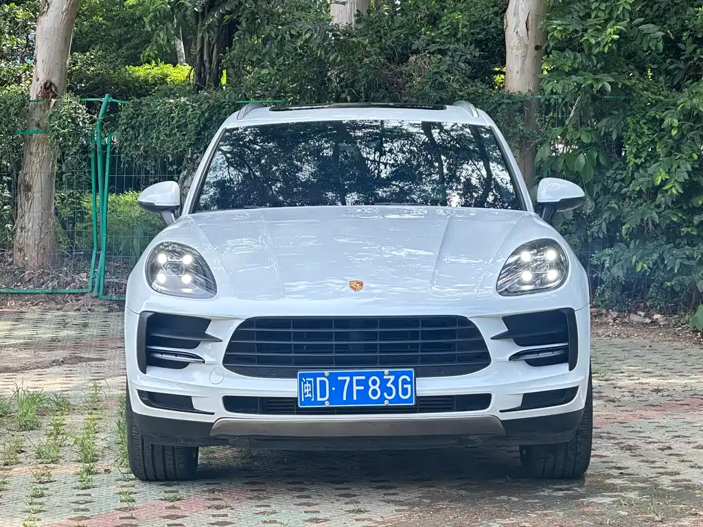 Porsche Macan 2021 — фото 2