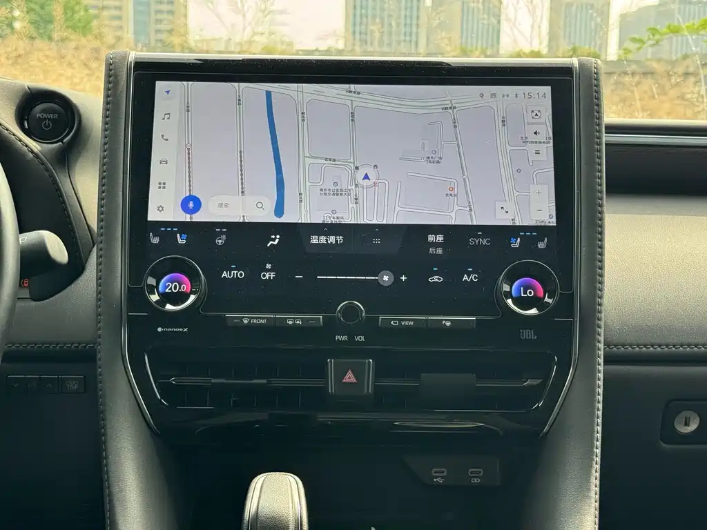 Toyota Vellfire 2024 — фото 10