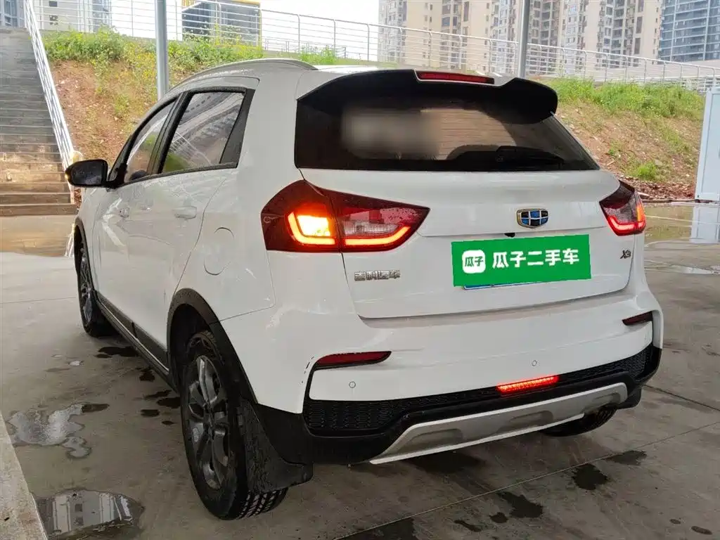 Geely Vision X3 2021 — фото 5