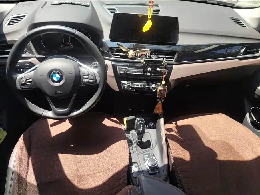 BMW X1 2021 — фото 12