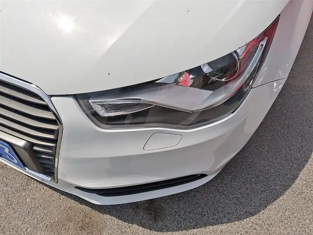 Audi A1 2015 — фото 24