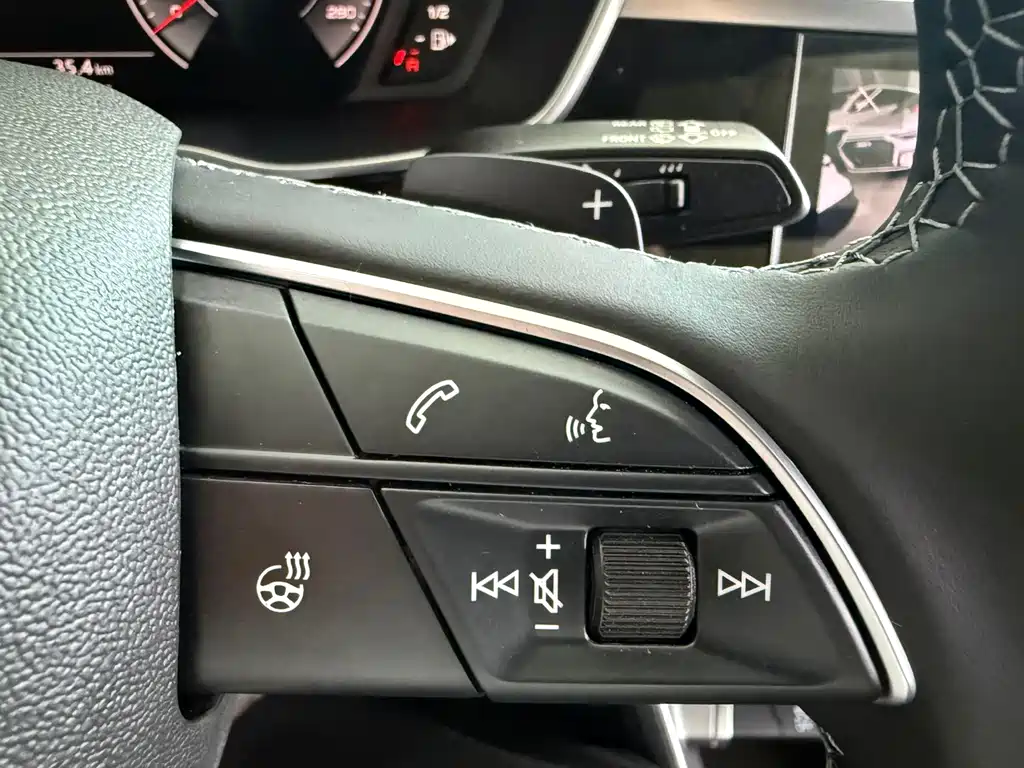 Audi Q3 2022 — фото 15