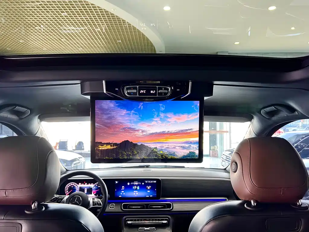 Mercedes-Benz V-Class 2025 — фото 20