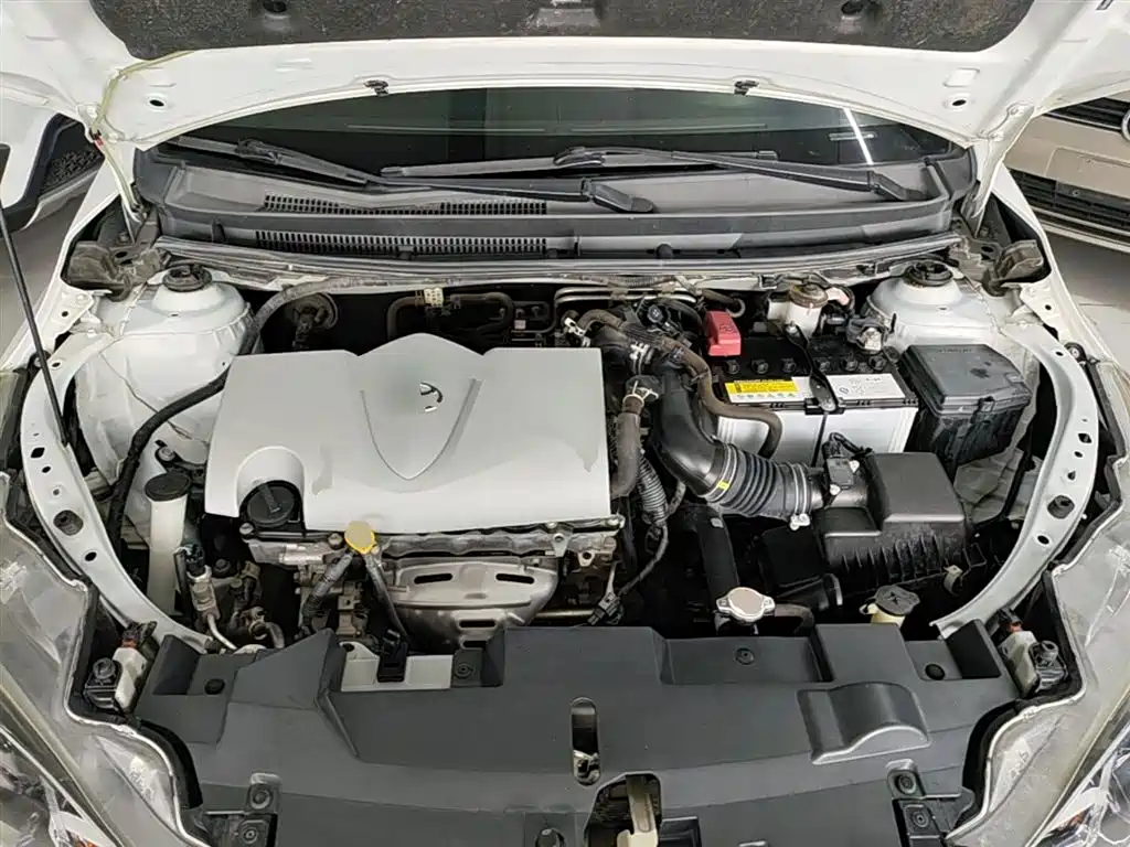 Toyota Yaris L 2018 — фото 20