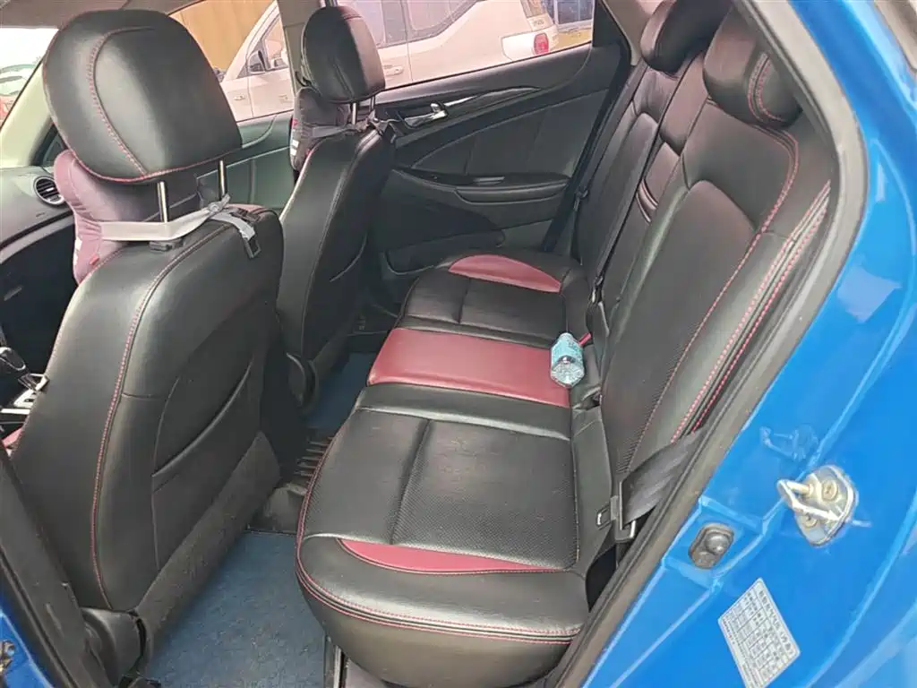Changan Eado XT 2015 — фото 17