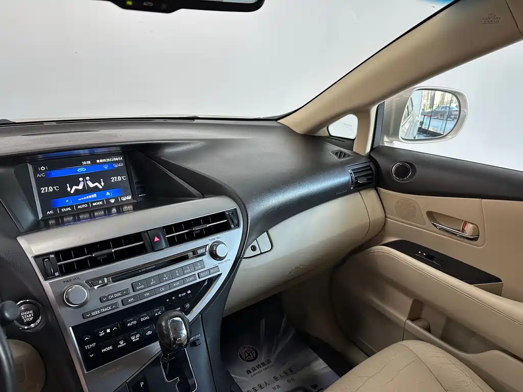 Lexus RX Classic 2011 — фото 14