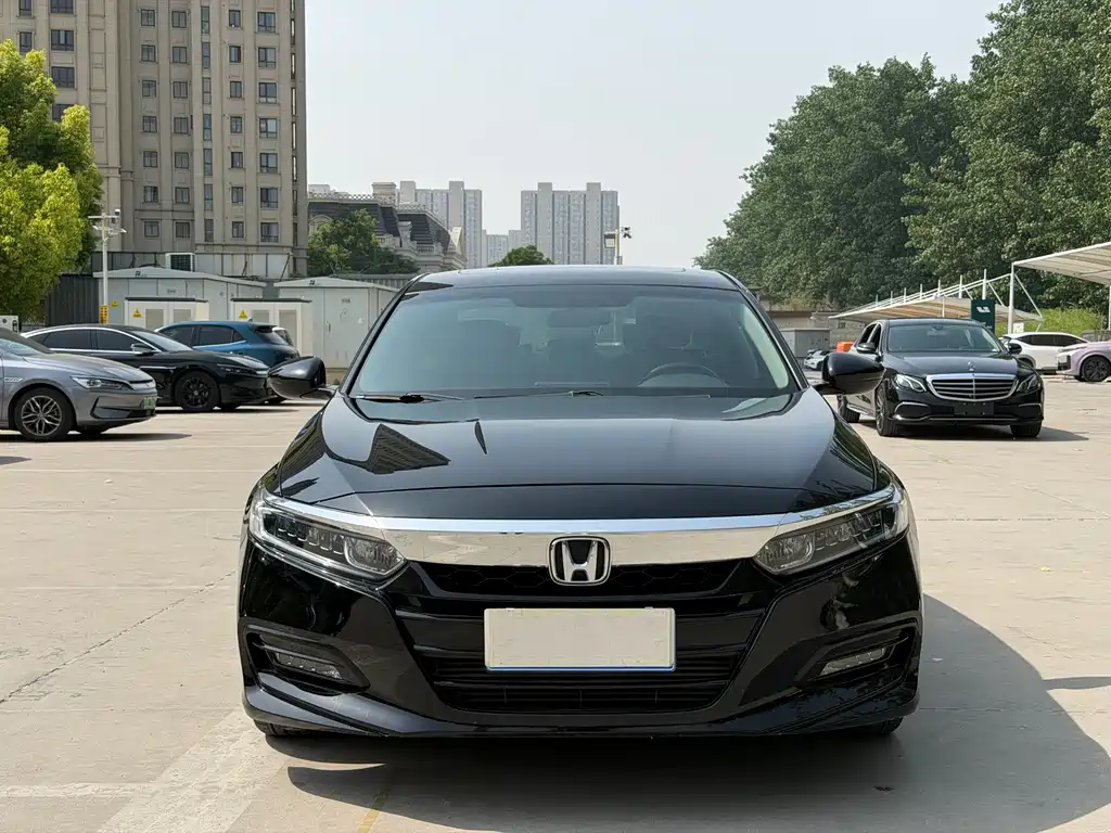 Honda Accord 2019 — фото 2