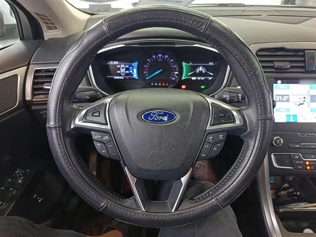 Ford Mondeo New Energy 2019 — фото 7