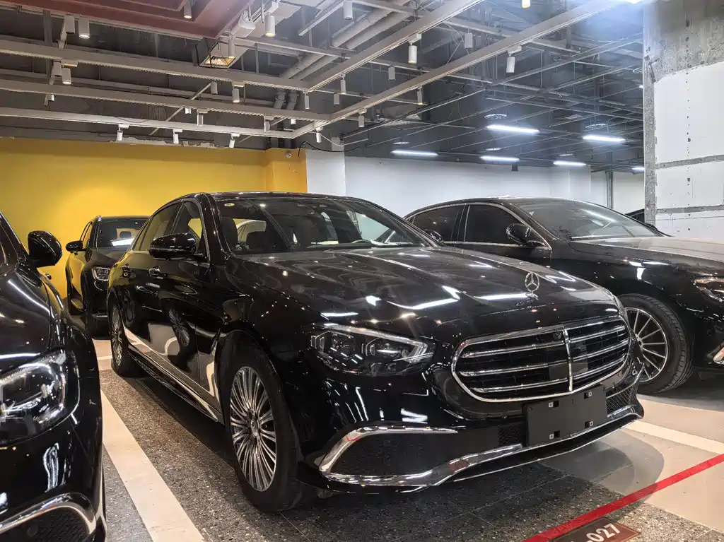 Mercedes-Benz E-Class 2021