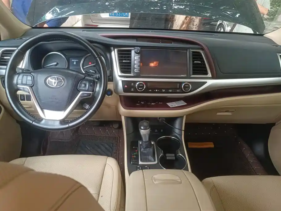 Toyota Highlander 2016 — фото 12