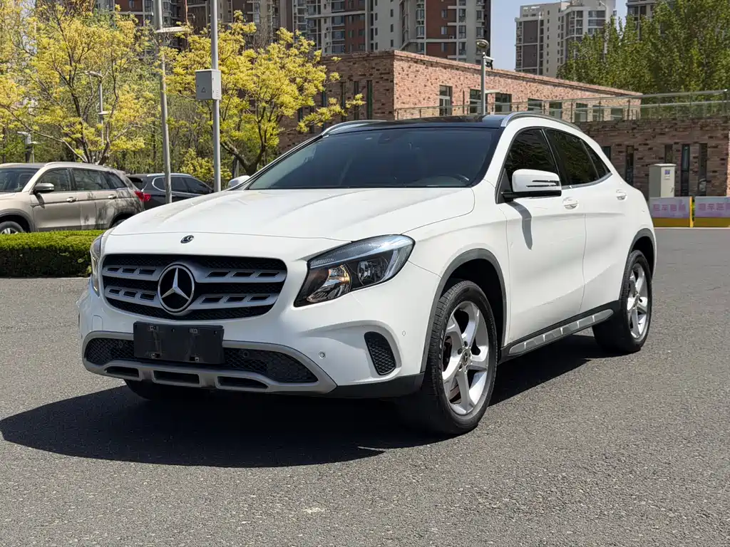 Mercedes-Benz GLA 2018 — фото 1
