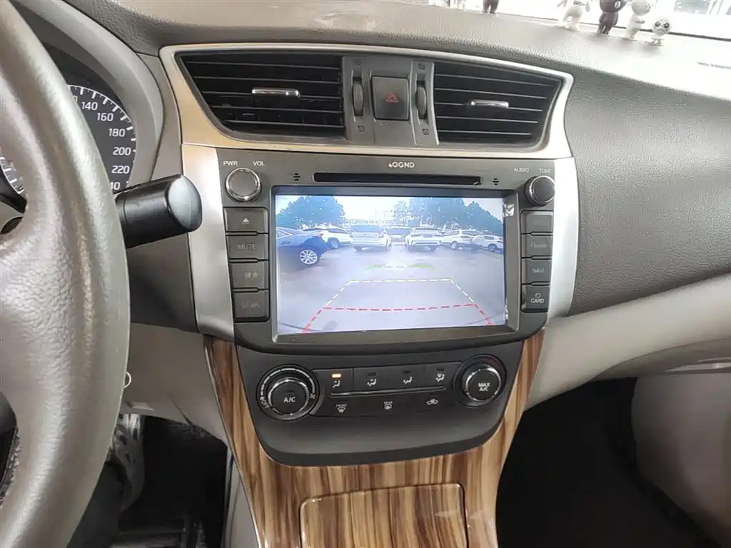 Nissan Sylphy 2015 — фото 13