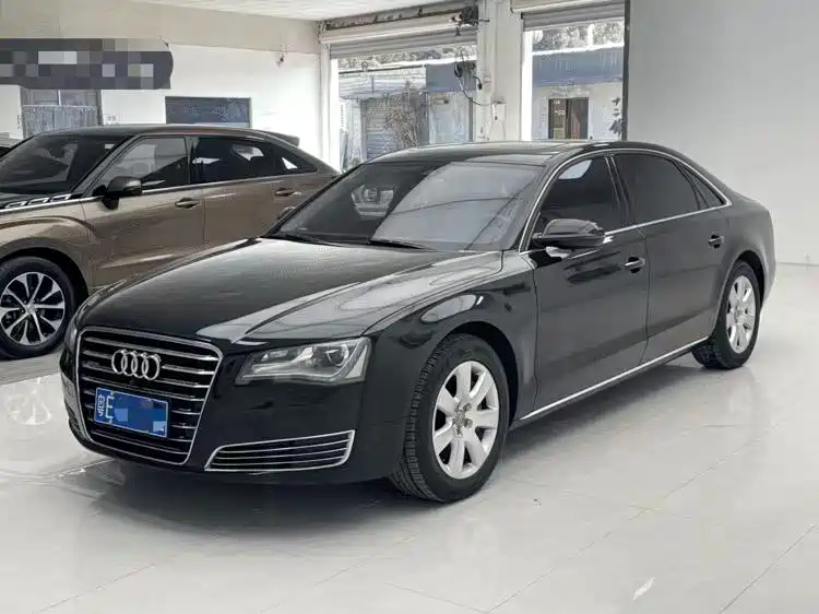 Audi A8 2013