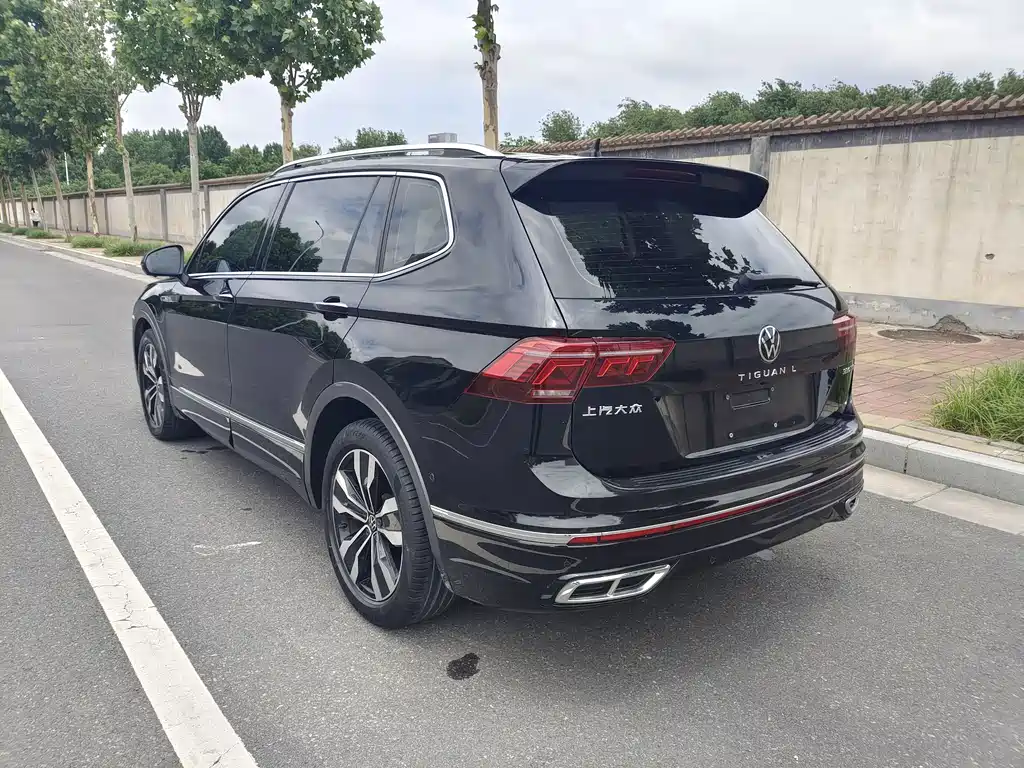 Volkswagen Tiguan L 2021 — фото 14