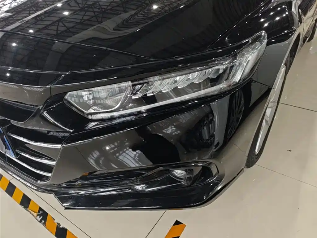 Honda Accord 2023 — фото 24